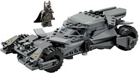LEGO DC Batmobile set di costruzione Batman v Superman giocattolo supereroe 76331-2