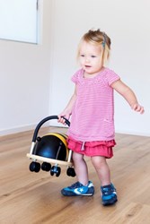 Wheelybug cavalcabile ape - giocattolo in legno per bambini 1-3 anni