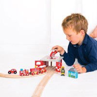 Bigjigs set treno in legno caserma dei pompieri con eliporto-3
