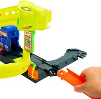 Mattel Hot Wheels City Nemesis Stazione di Rifornimento Serpente Playset-3