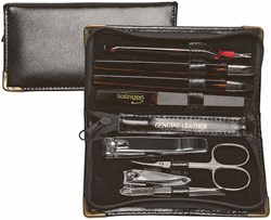 Titania set manicure lusso 8 pezzi astuccio pelle nera giocattolo