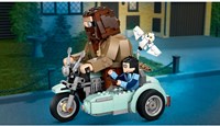 LEGO Harry Potter Hagrid en Harry's rit op de motor-3