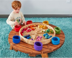 Cosy giocattolo arcobaleno ciotole in feltro impilabili e palline educative