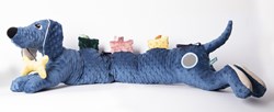 Mom's Care giocattolo sensoriale per bebè - peluche bassotto blu e paracolpi