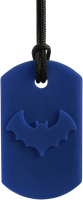 ARK Therapeutic collana da mordere Bat Bite blu scuro giocattolo sensoriale Kauwketting met vleermuismotief voor stevige kauwers die sensorische steun zoeken.