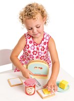 Le Toy Van tostapane in legno giocattolo - cucina gioco colazione-3