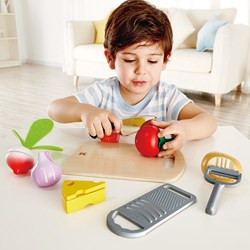 Hape Verdure e utensili da cucina - Set cucina giocattolo per bambini