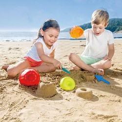 Hape stampi per sabbia Baker's Trio giocattolo da spiaggia colorato plastica
