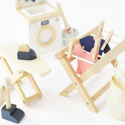Le Toy Van casa delle bambole set lavanderia in legno - giocattolo FSC 100%-2
