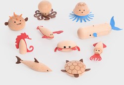 TickiT figure animali marini in legno - set da 10 - giocattolo sostenibile