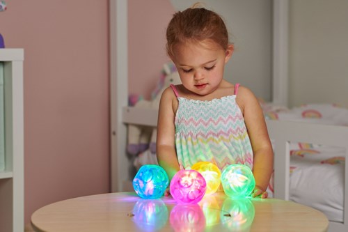 TickiT palline sensoriali luminose per bambini - set da 4 palline colorate-2